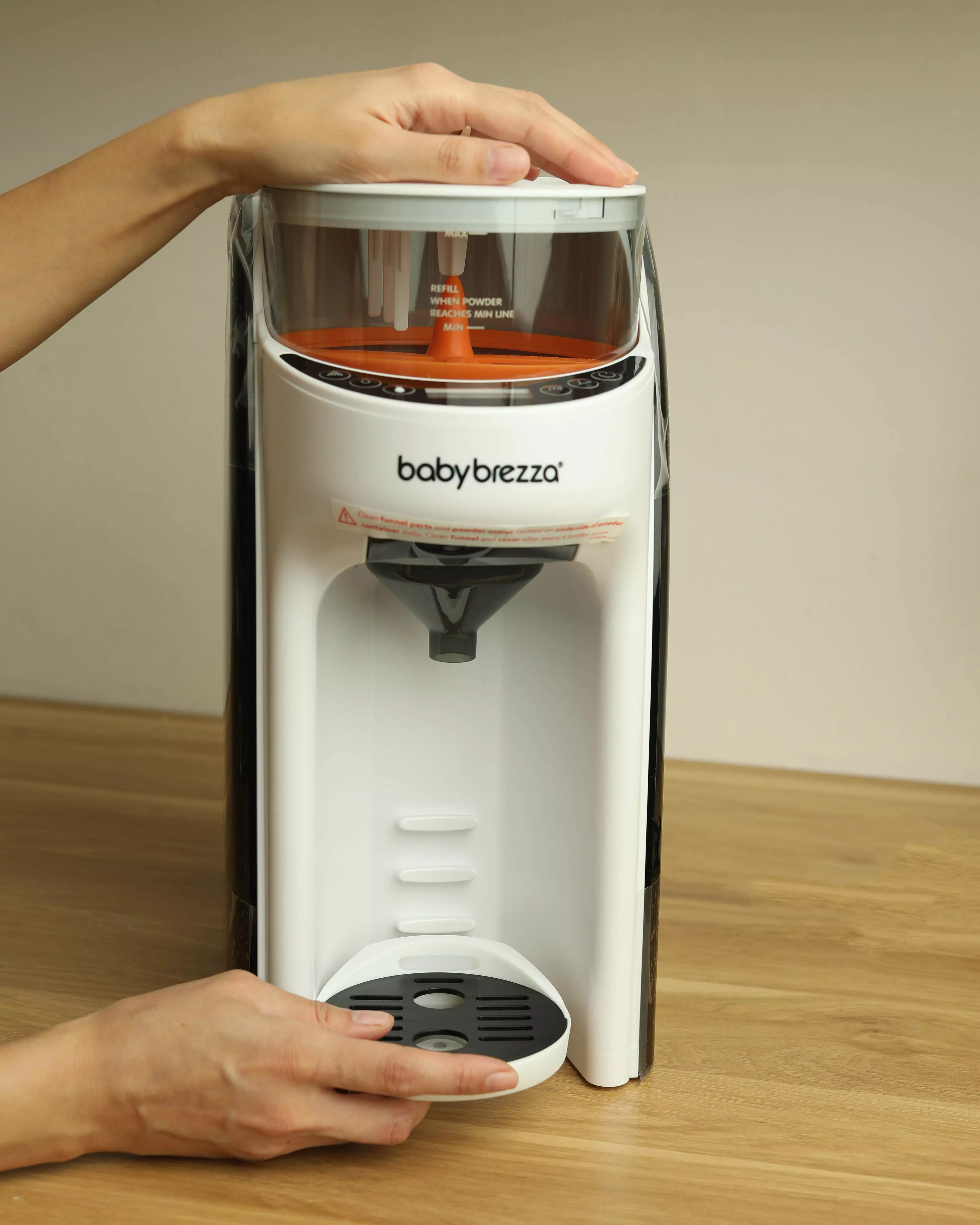 دستگاه شیرساز Baby Brezza