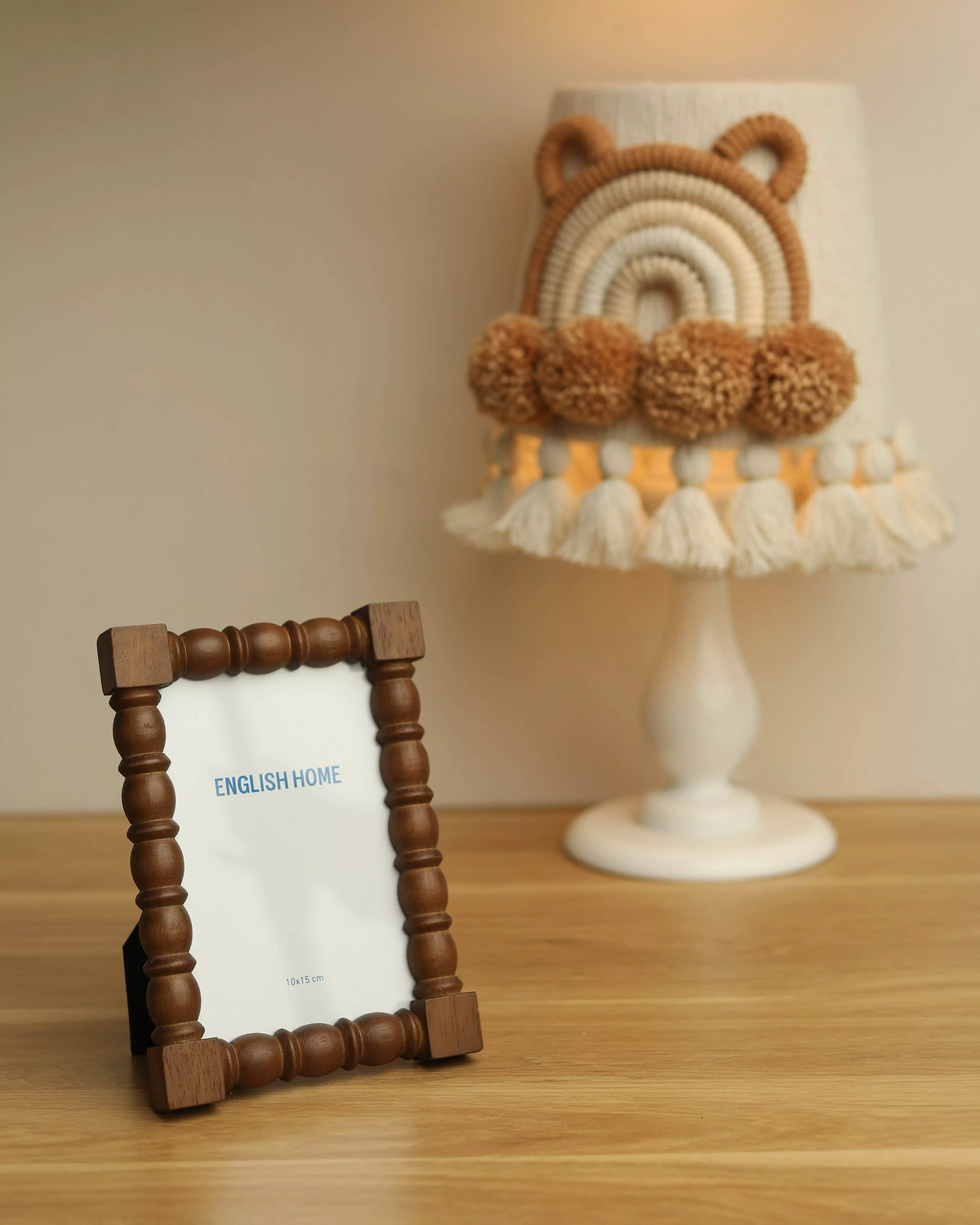 قاب عکس روستیک انگلیش هوم