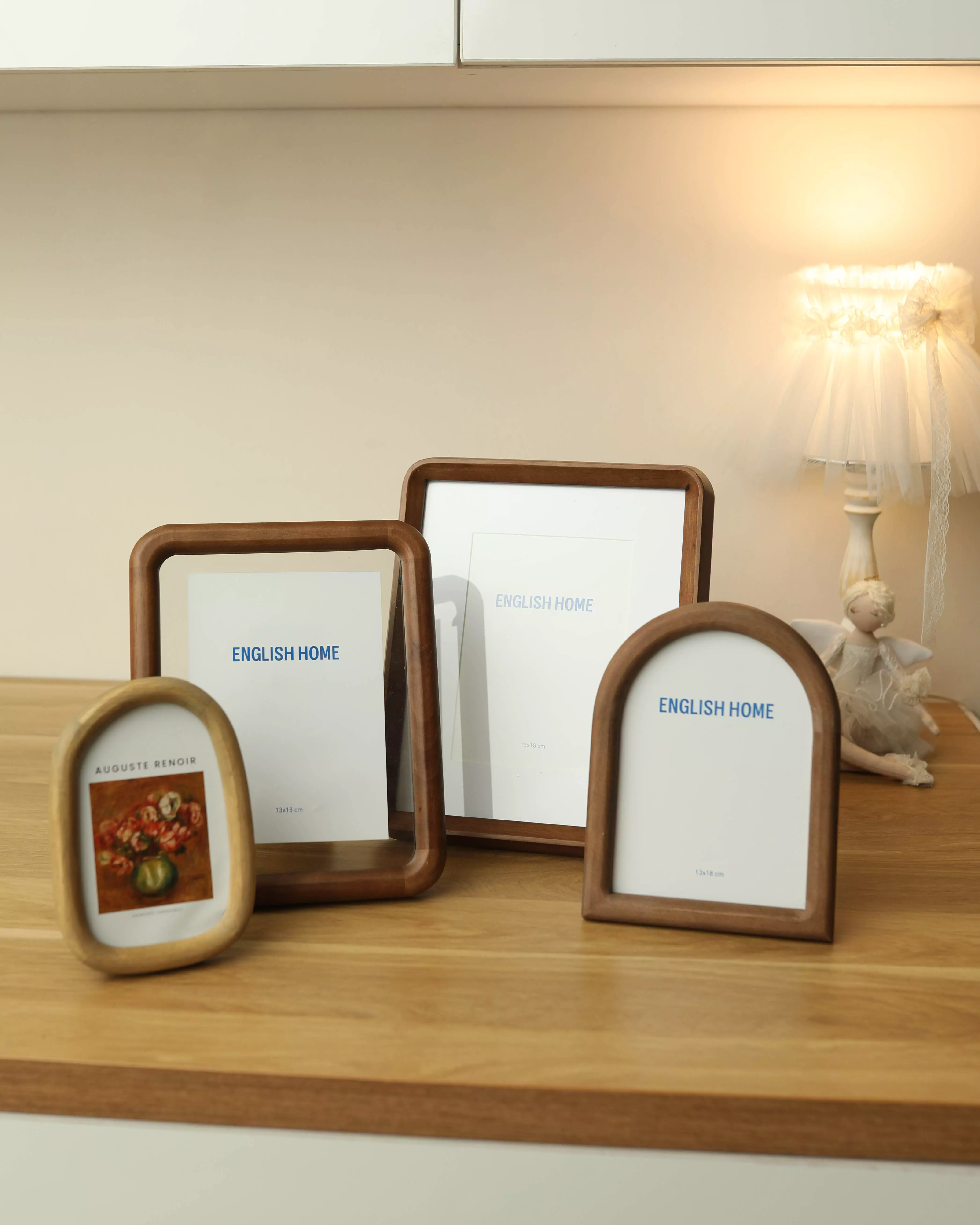 قاب عکس پاسپارتو چوبی انگلیش هوم