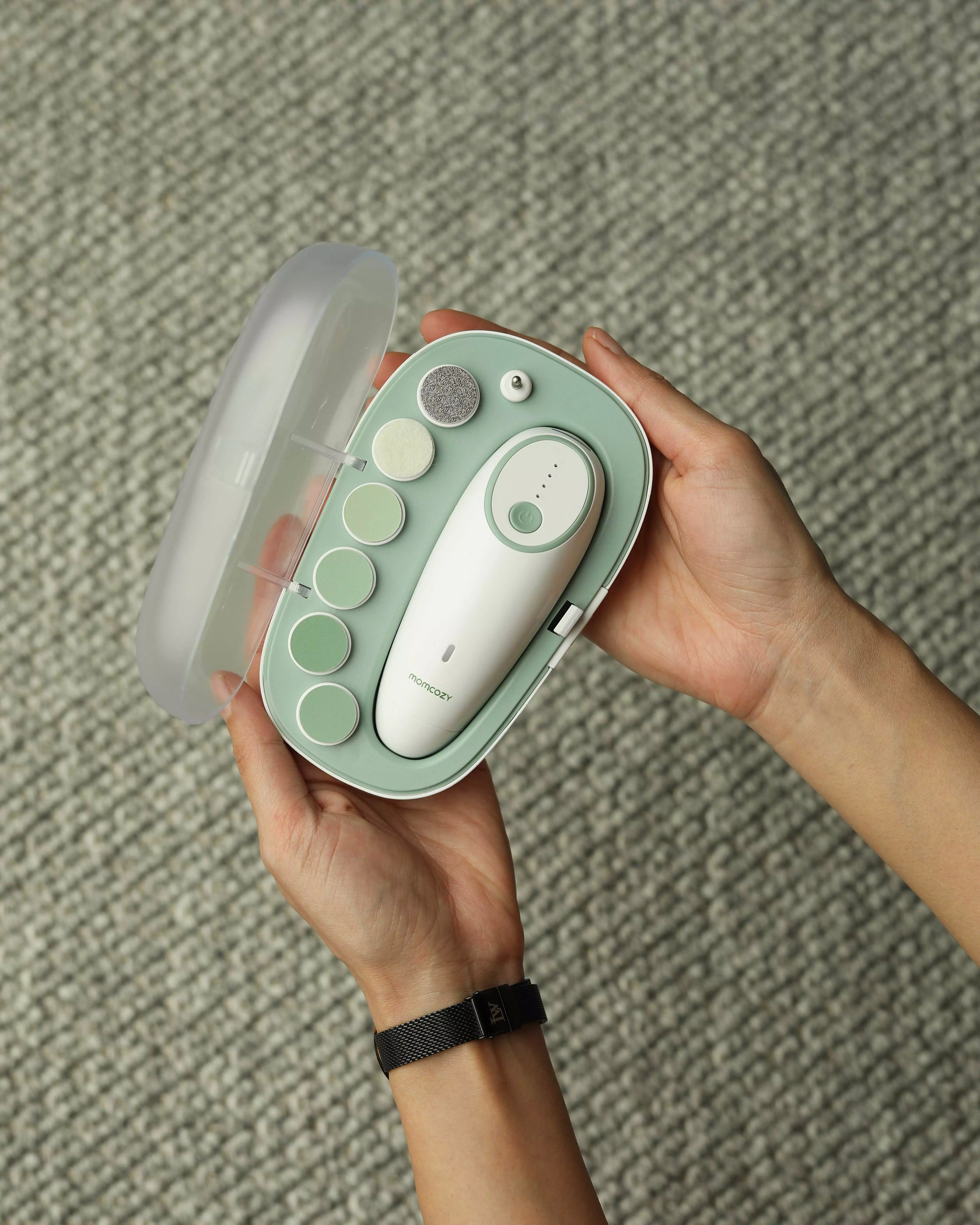 سوهان ناخن برقی momcozy