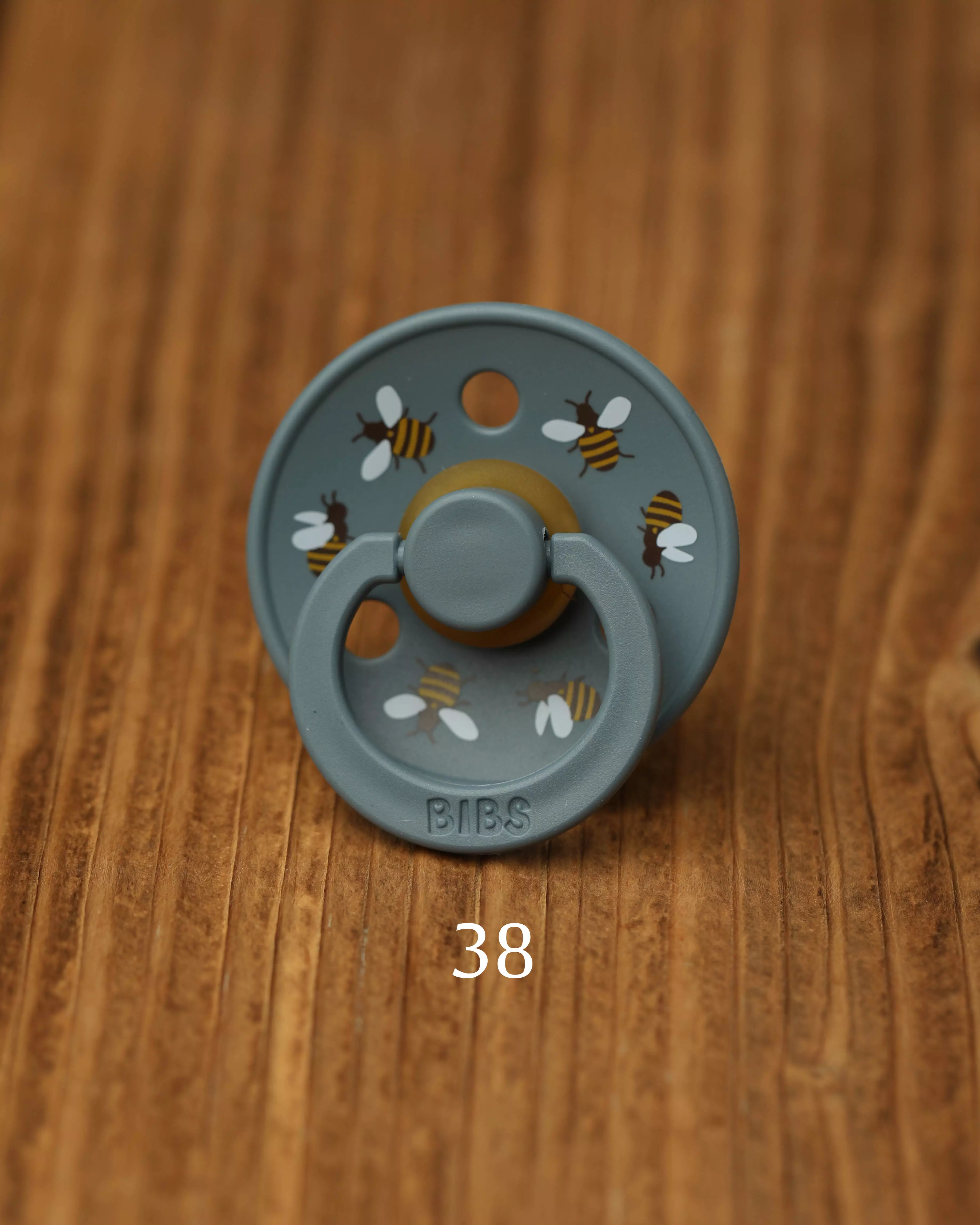 پستونک بیبز (BIBS)