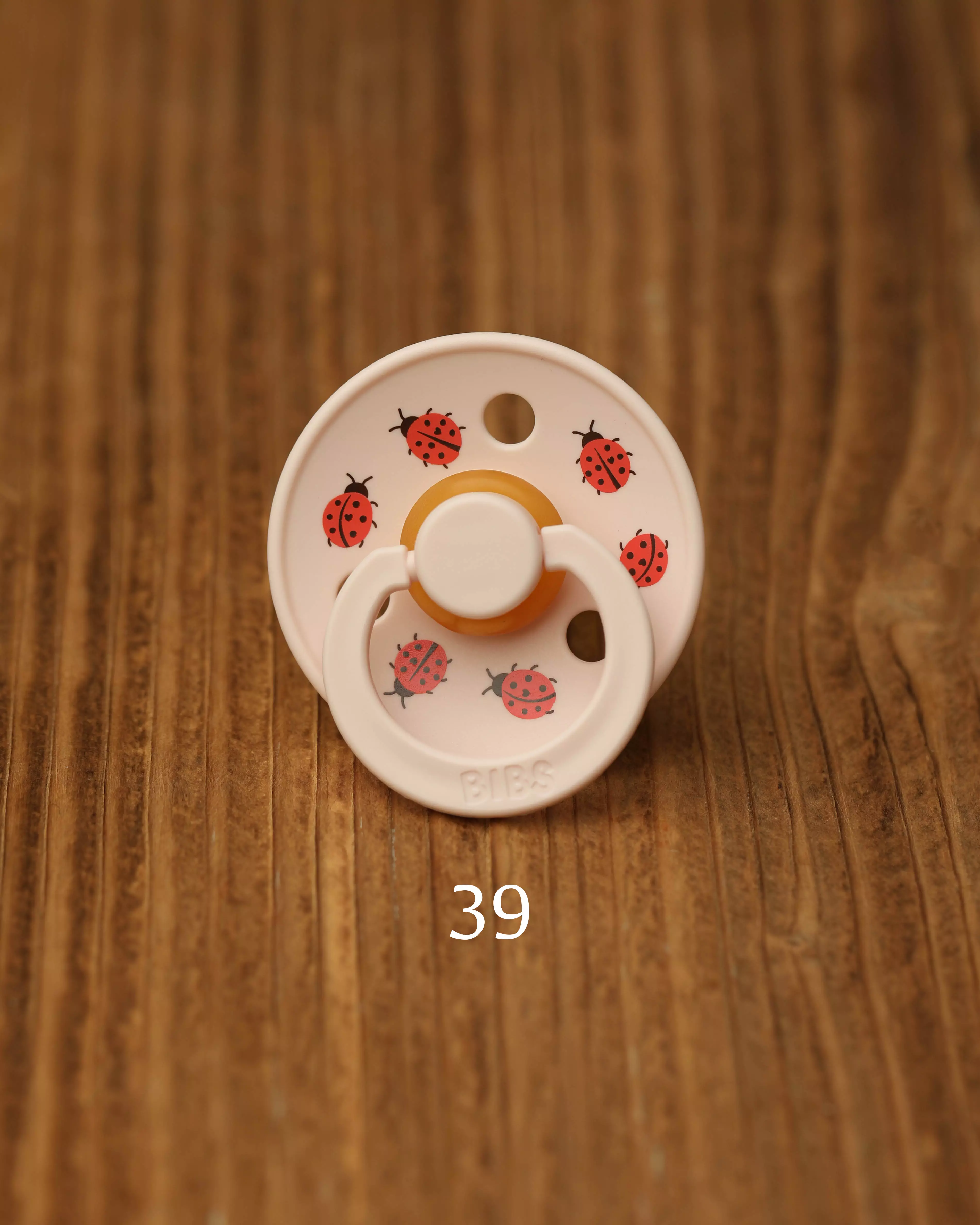 پستونک بیبز (BIBS)